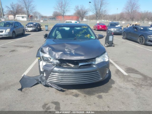 Car Image 2017 TOYOTA CAMRY