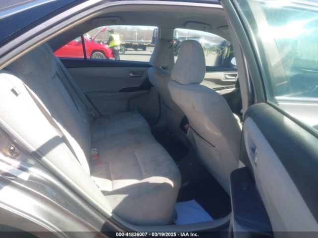 Car Image 2017 TOYOTA CAMRY