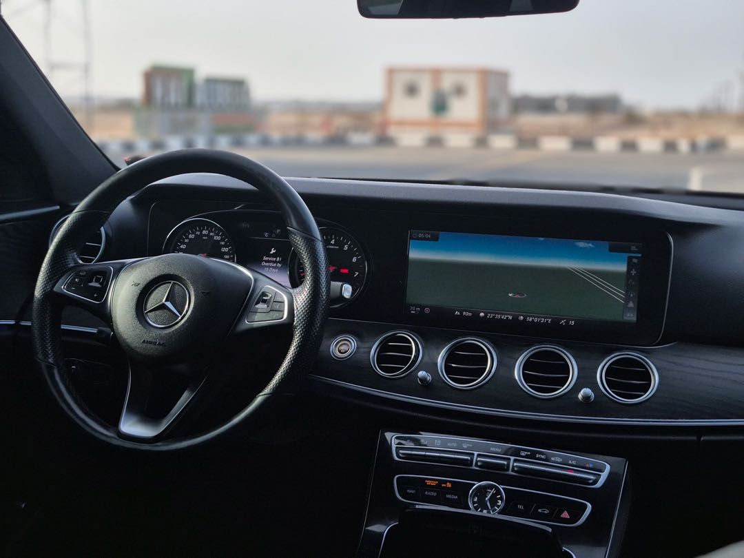 Car Image 2017 MERCEDES E Class 300