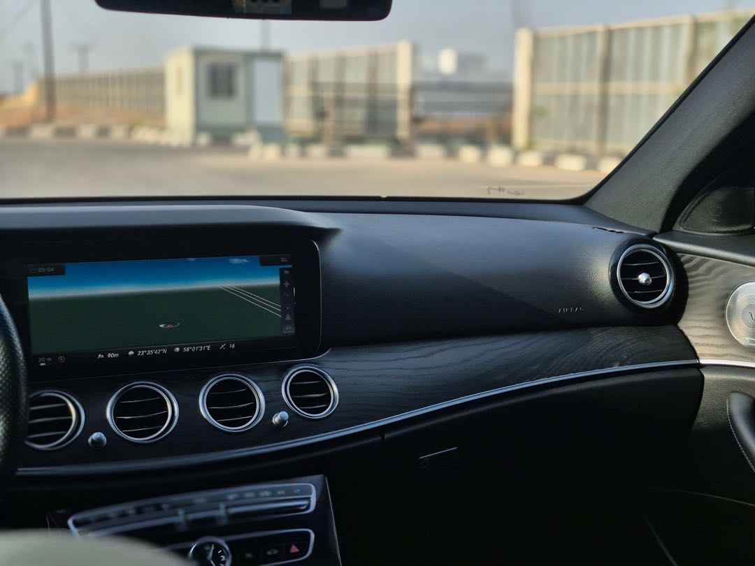 Car Image 2017 MERCEDES E Class 300