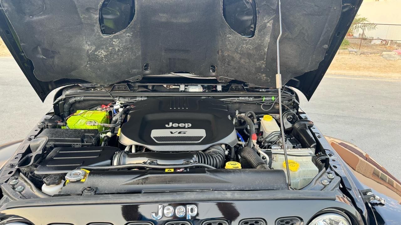 Car Image 2017 JEEP WRANGLER Sport 