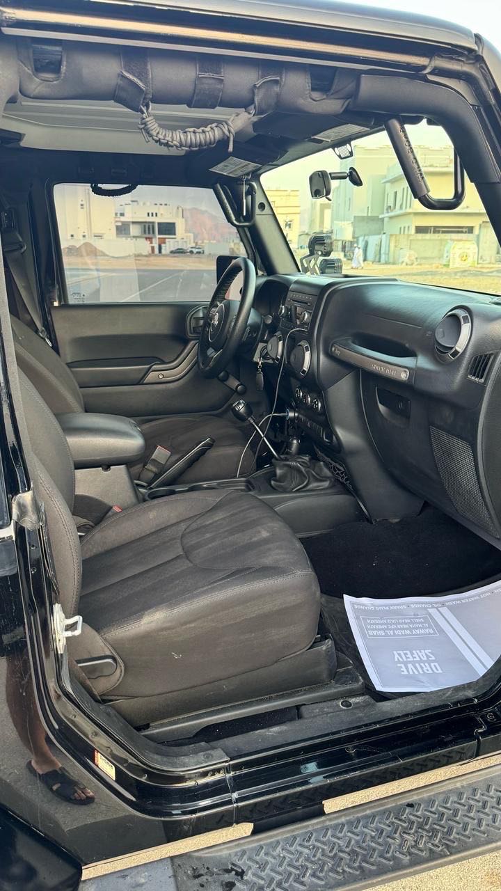 Car Image 2017 JEEP WRANGLER Sport 