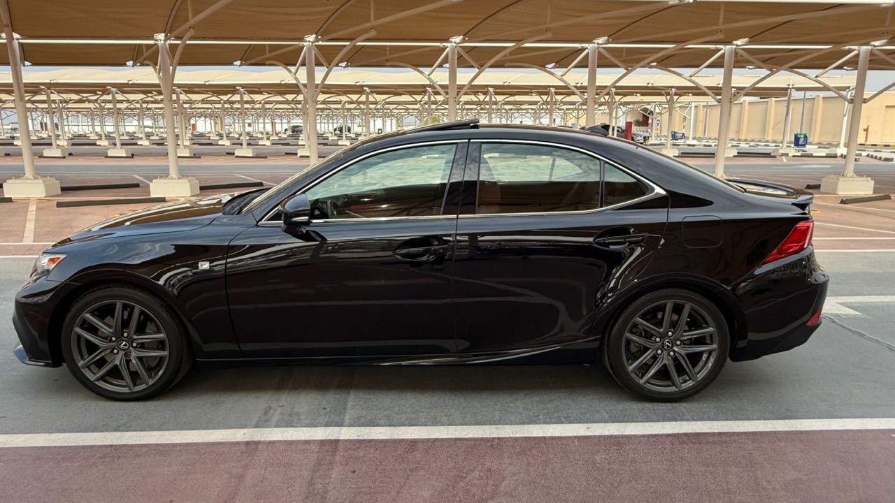 Car Image 2015 LEXUS IS 350