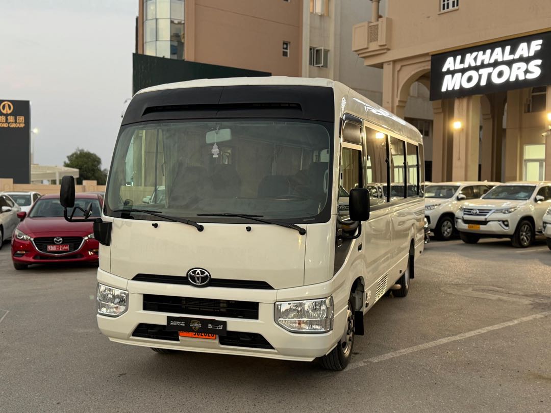 Car Image 2022 TOYOTA COASTER 