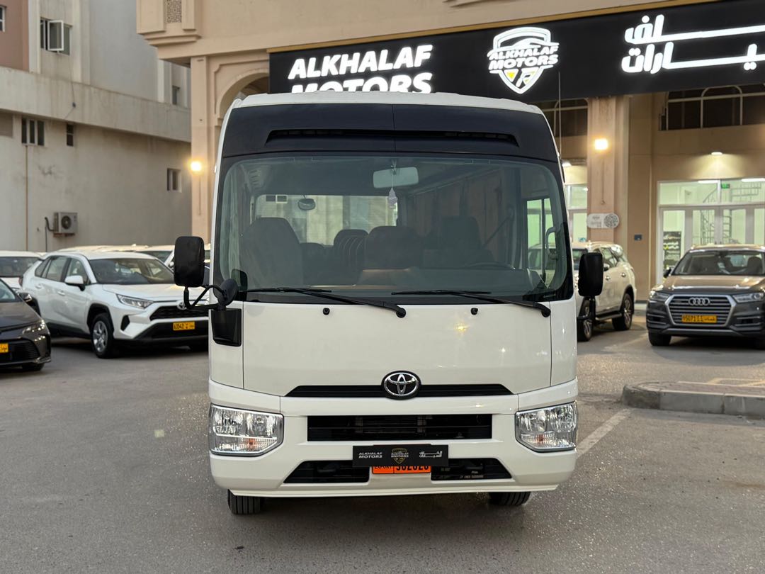 Car Image 2022 TOYOTA COASTER 