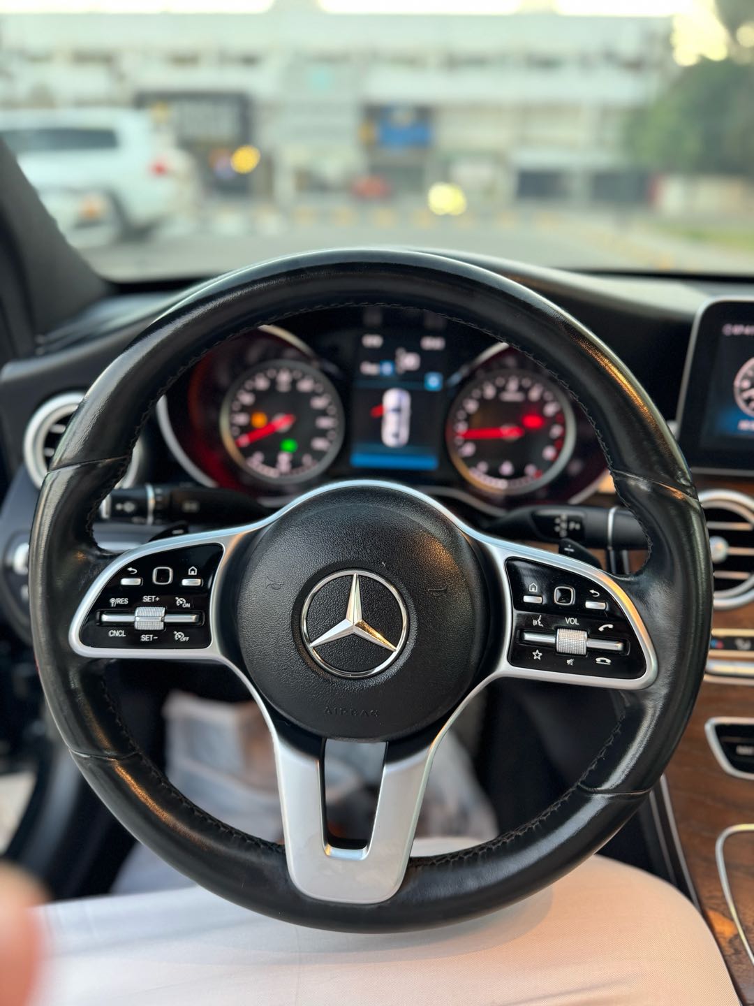 Car Image 2019 MERCEDES C Class 300