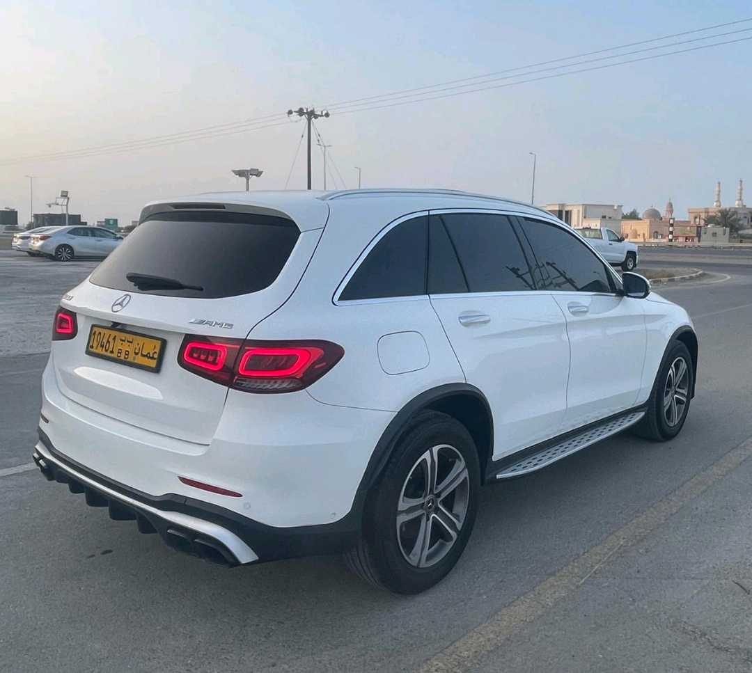 Car Image 2019 MERCEDES GLC CLASS 
