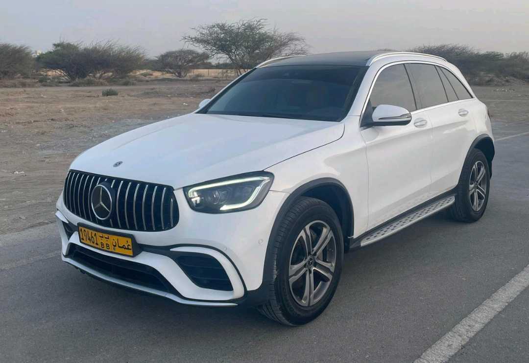 Car Image 2019 MERCEDES GLC CLASS 