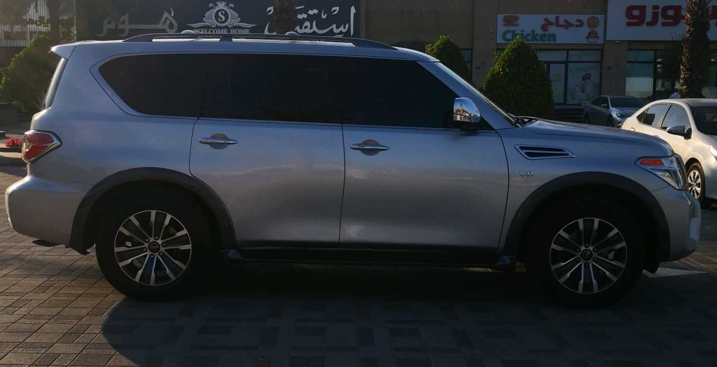Car Image 2018 NISSAN ARMADA 