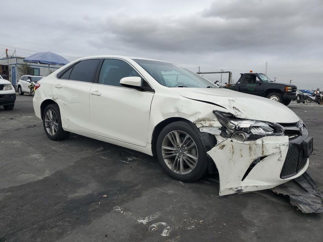 Car Image 2017 TOYOTA CAMRY