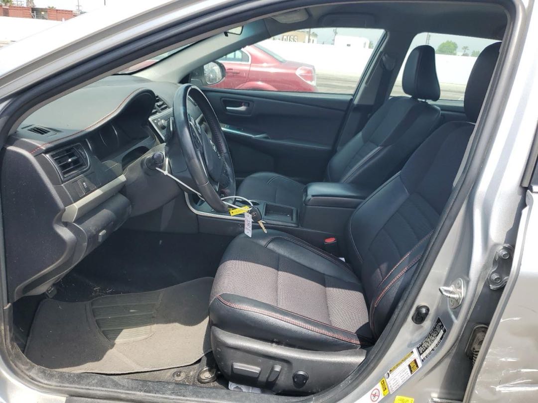 Car Image 2017 TOYOTA CAMRY