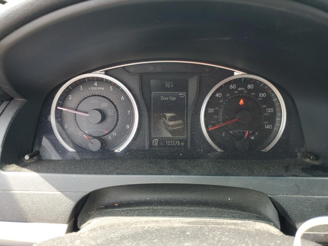 Car Image 2017 TOYOTA CAMRY