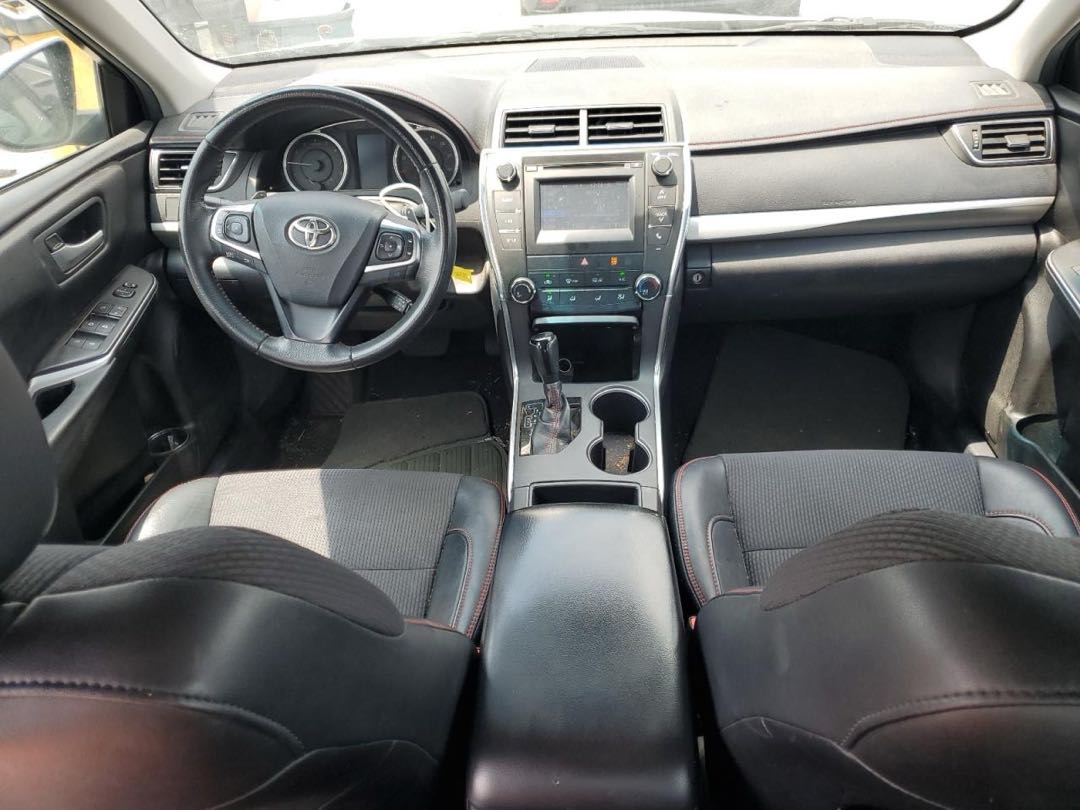 Car Image 2017 TOYOTA CAMRY