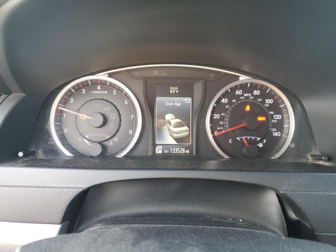 Car Image 2017 TOYOTA CAMRY
