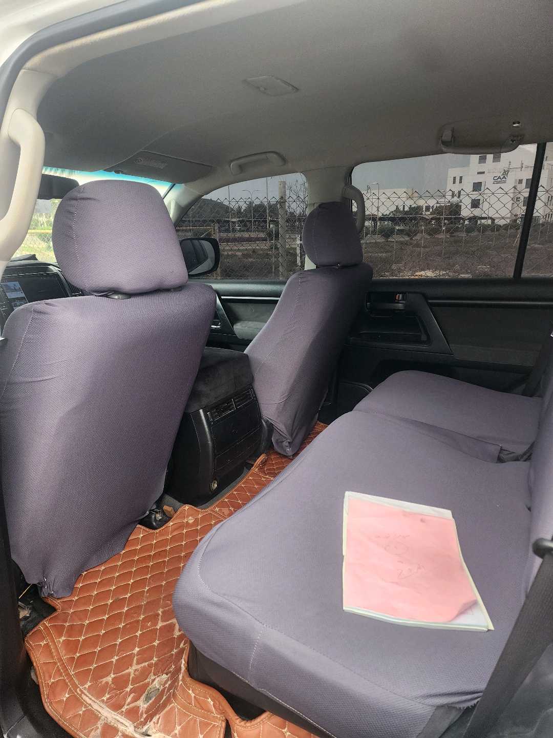 TOYOTA LAND CRUISER 2012
