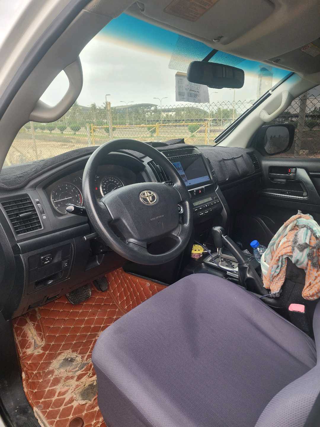 TOYOTA LAND CRUISER 2012