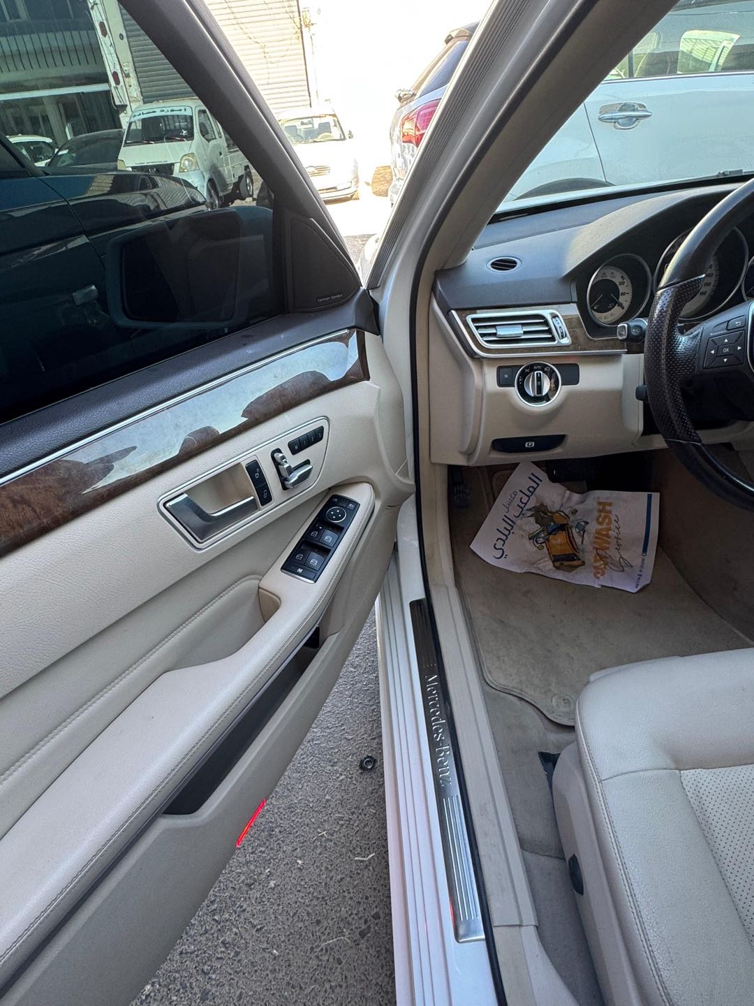 Car Image 2014 MERCEDES E Class  350