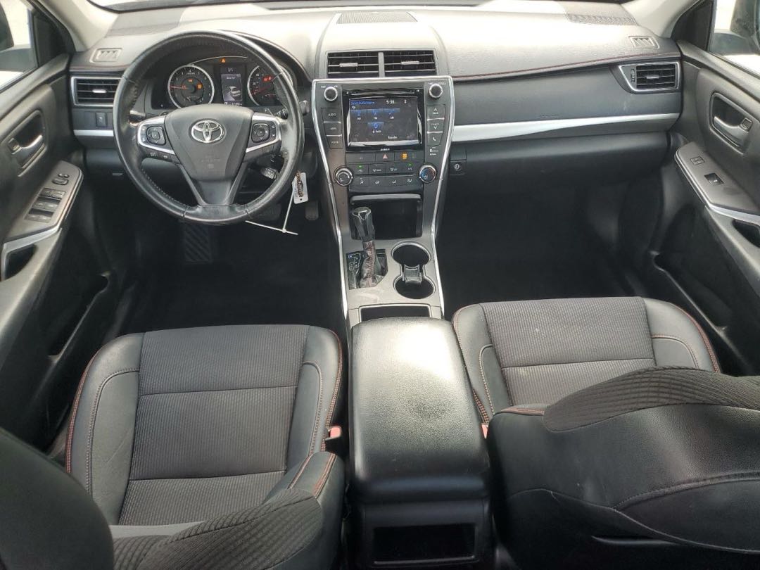 Car Image 2017 TOYOTA CAMRY