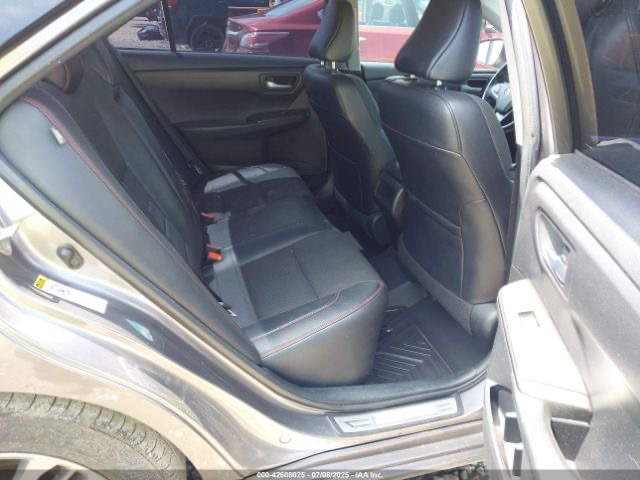 Car Image 2017 TOYOTA CAMRY