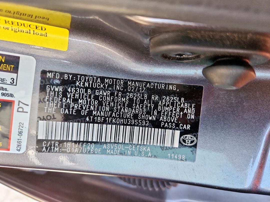 Car Image 2017 TOYOTA CAMRY