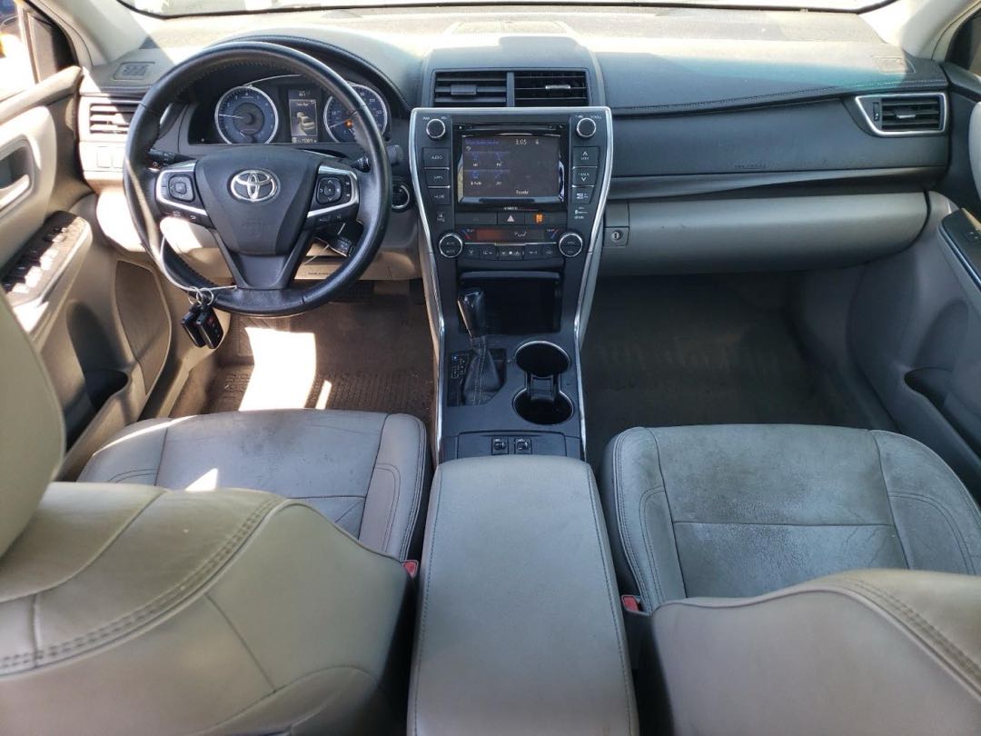 Car Image 2017 TOYOTA CAMRY