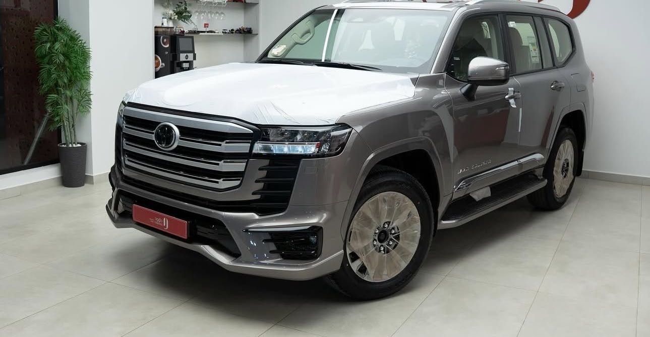 Car Image 2025 TOYOTA LAND CRUISER VX.R