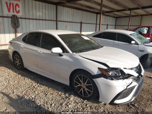 Car Image 2021 TOYOTA CAMRY