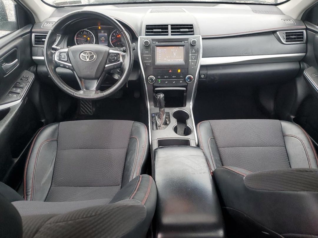 Car Image 2017 TOYOTA CAMRY