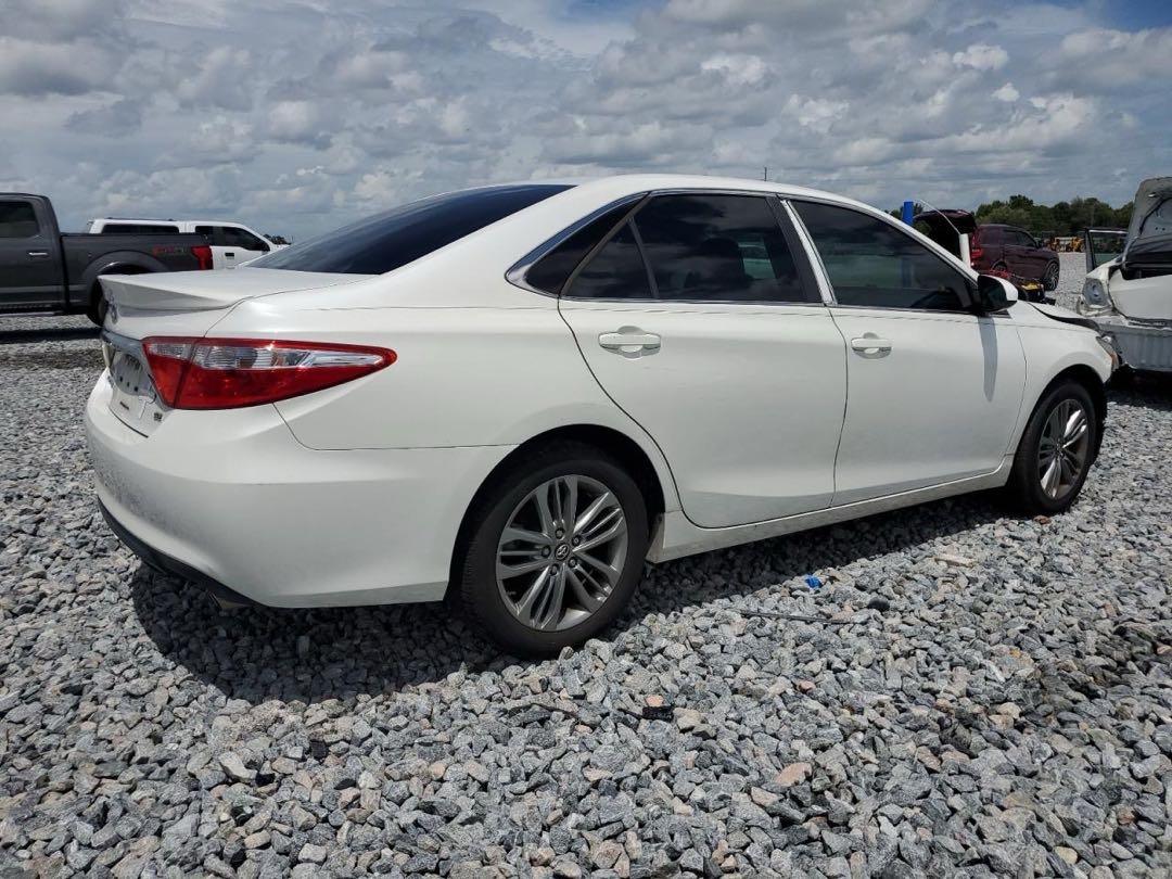 Car Image 2017 TOYOTA CAMRY