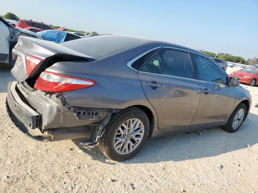 Car Image 2017 TOYOTA CAMRY
