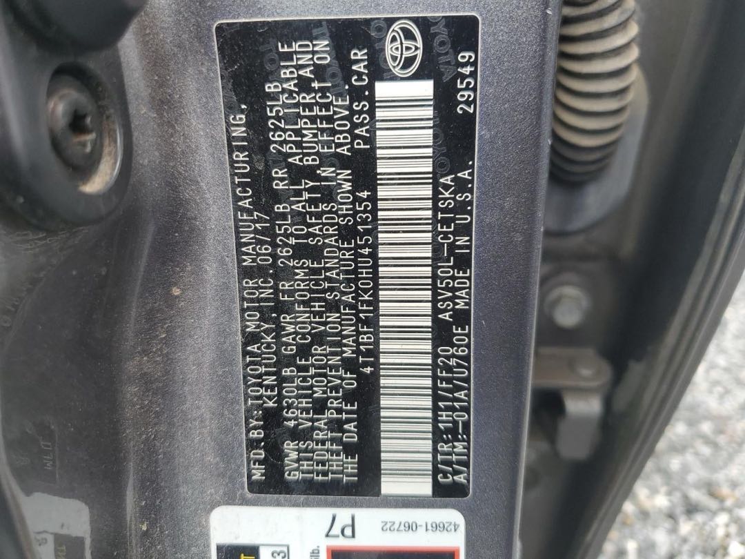 Car Image 2017 TOYOTA CAMRY