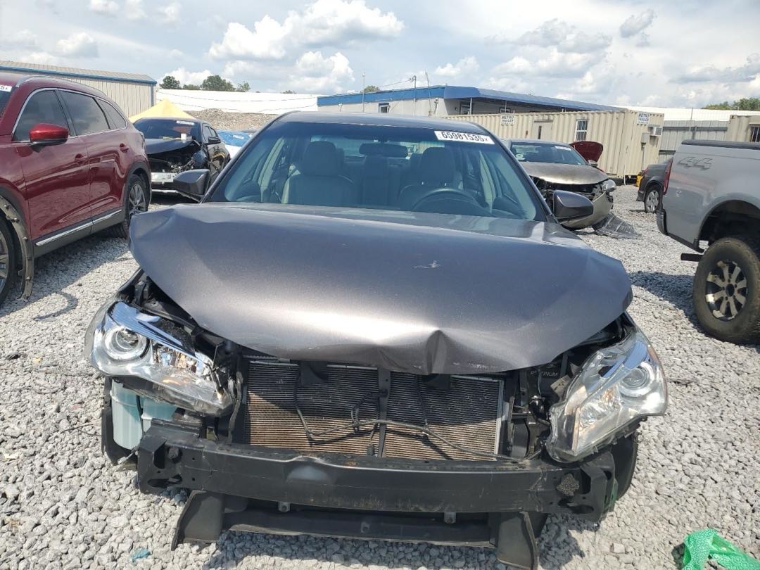 Car Image 2017 TOYOTA CAMRY