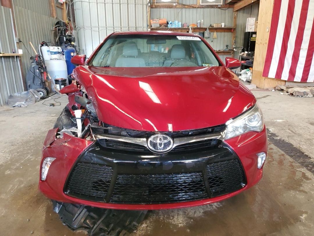 Car Image 2017 TOYOTA CAMRY