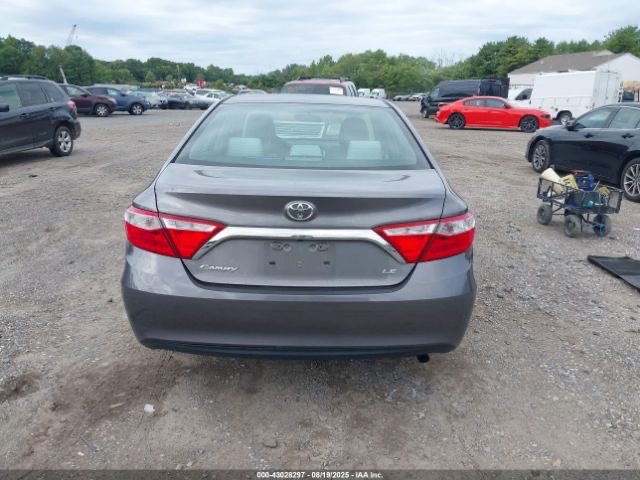Car Image 2017 TOYOTA CAMRY