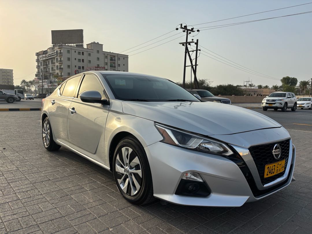 Car Image 2020 NISSAN ALTIMA S