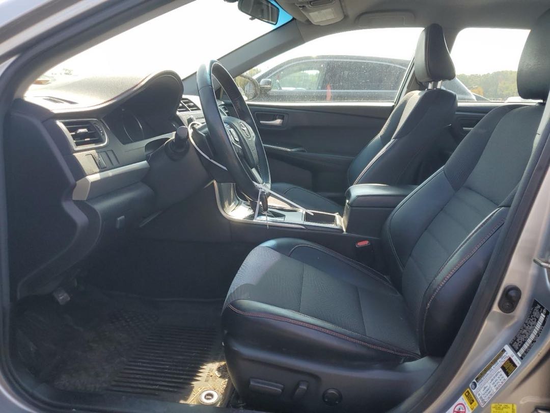 Car Image 2017 TOYOTA CAMRY