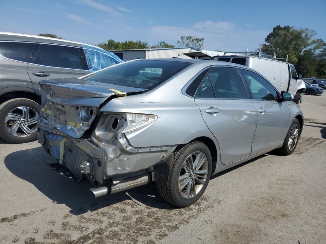 Car Image 2017 TOYOTA CAMRY