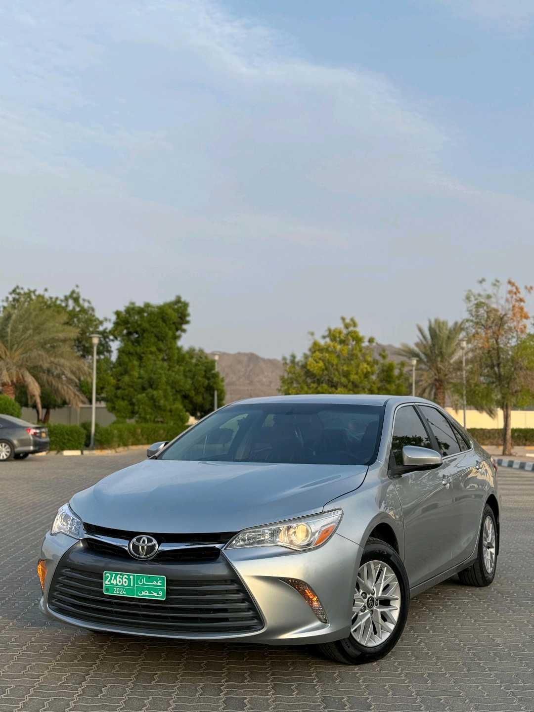 Car Image 2017 TOYOTA CAMRY SE
