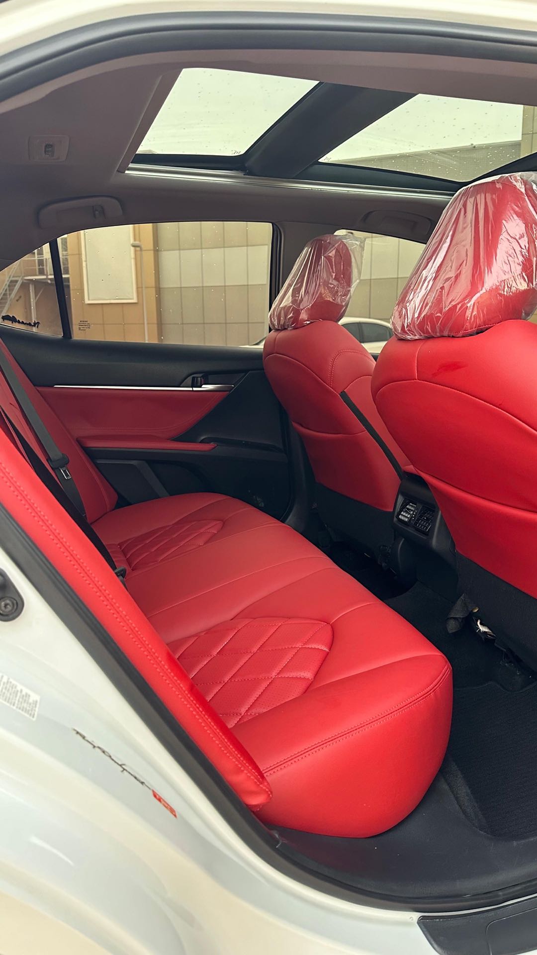 Car Image 2018 TOYOTA CAMRY XSE