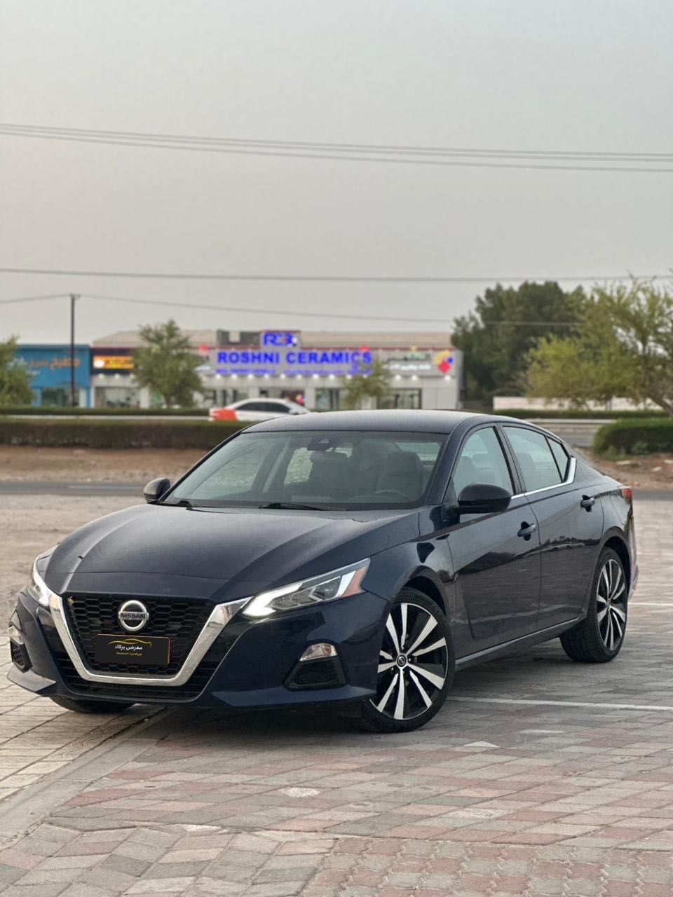 Car Image 2020 NISSAN ALTIMA SR