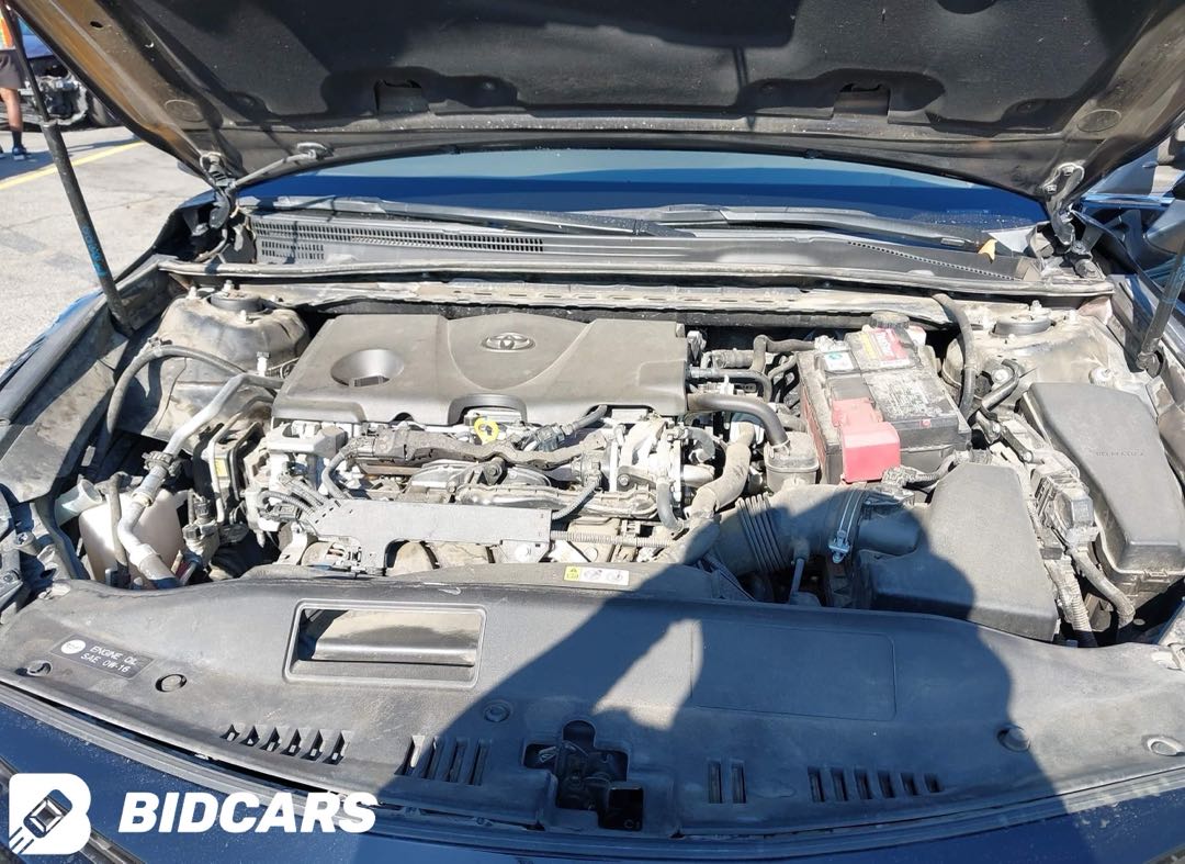 Car Image 2018 TOYOTA CAMRY