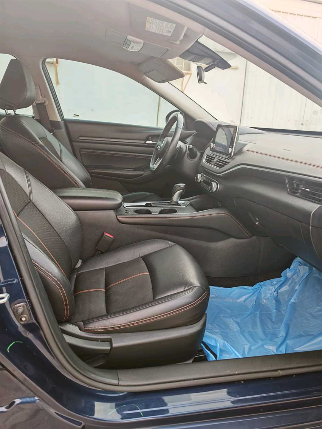 Car Image 2021 NISSAN ALTIMA SR