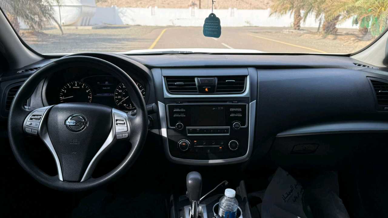 Car Image 2016 NISSAN ALTIMA S