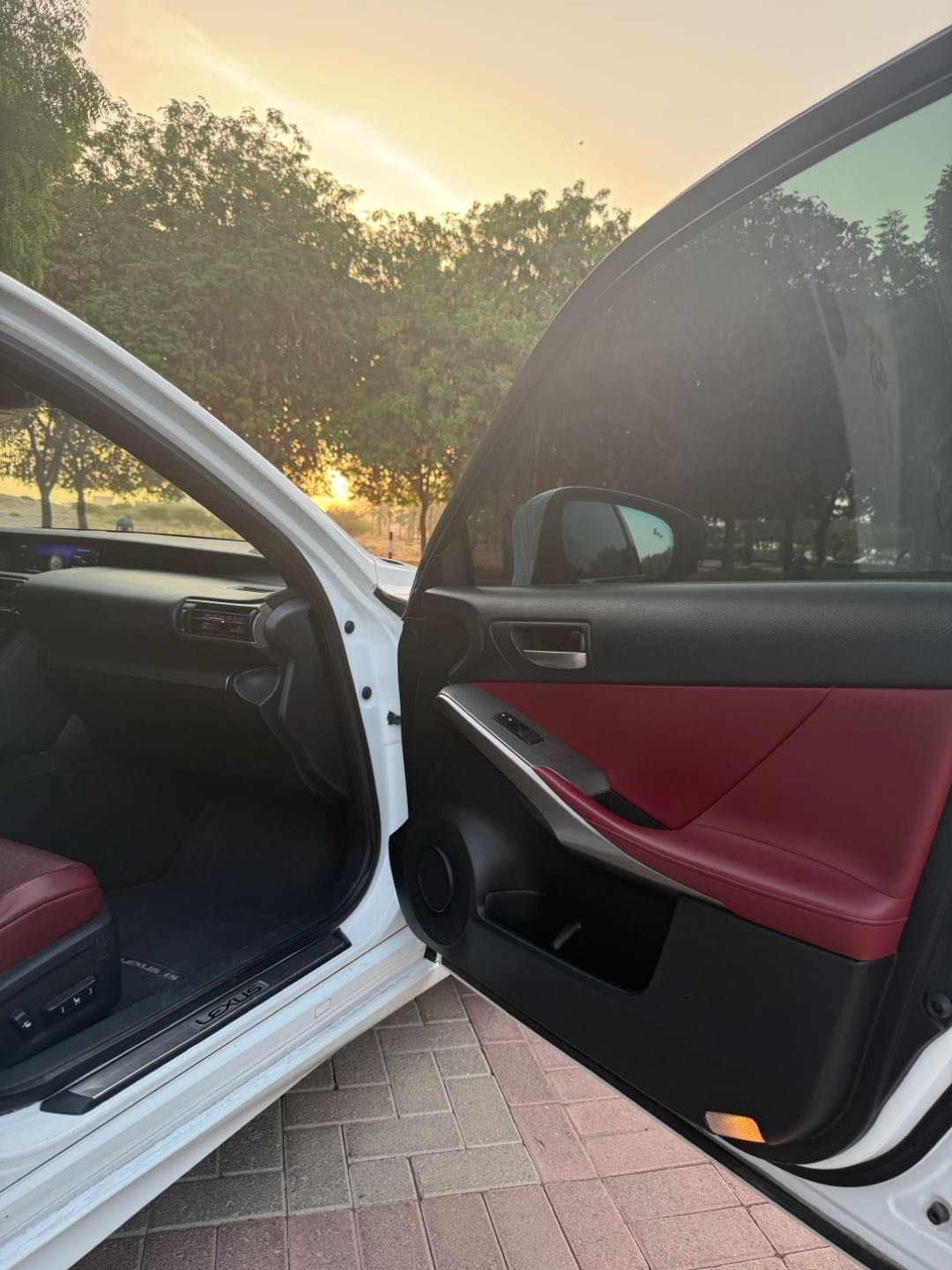 Car Image 2018 LEXUS IS 300
