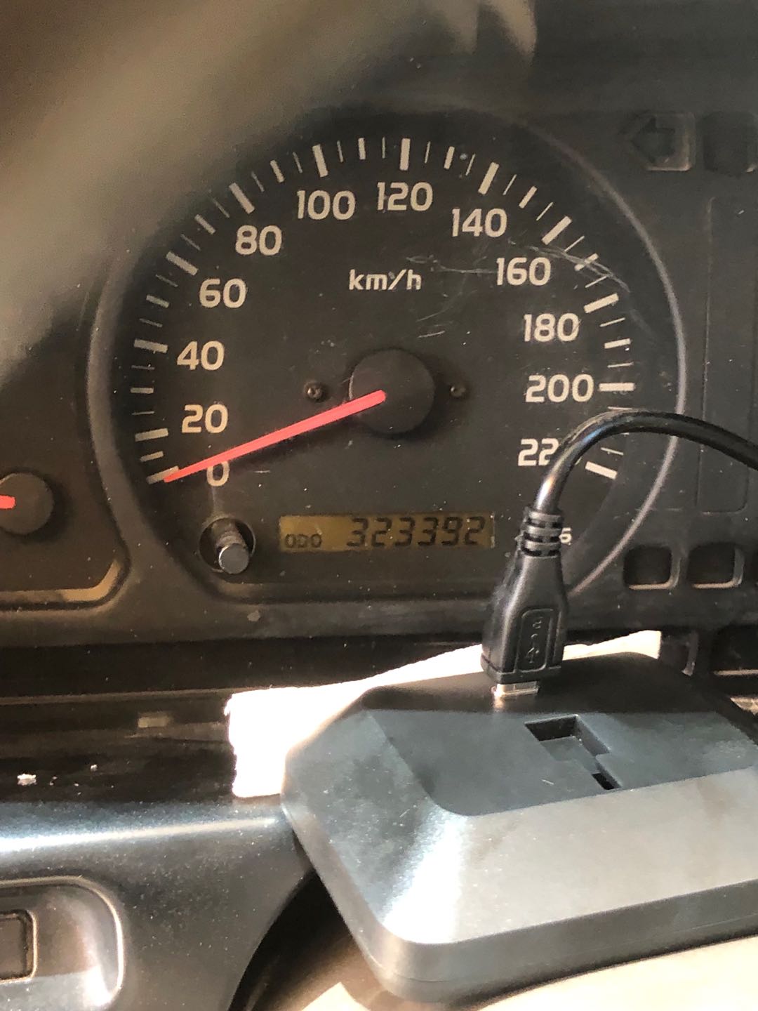 Car Image 2002 TOYOTA LAND CRUISER 