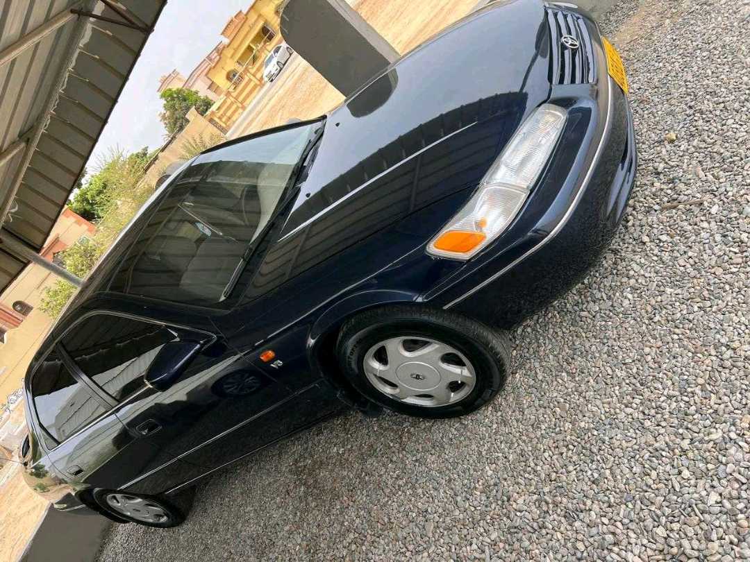 Car Image 1999 TOYOTA CAMRY LE