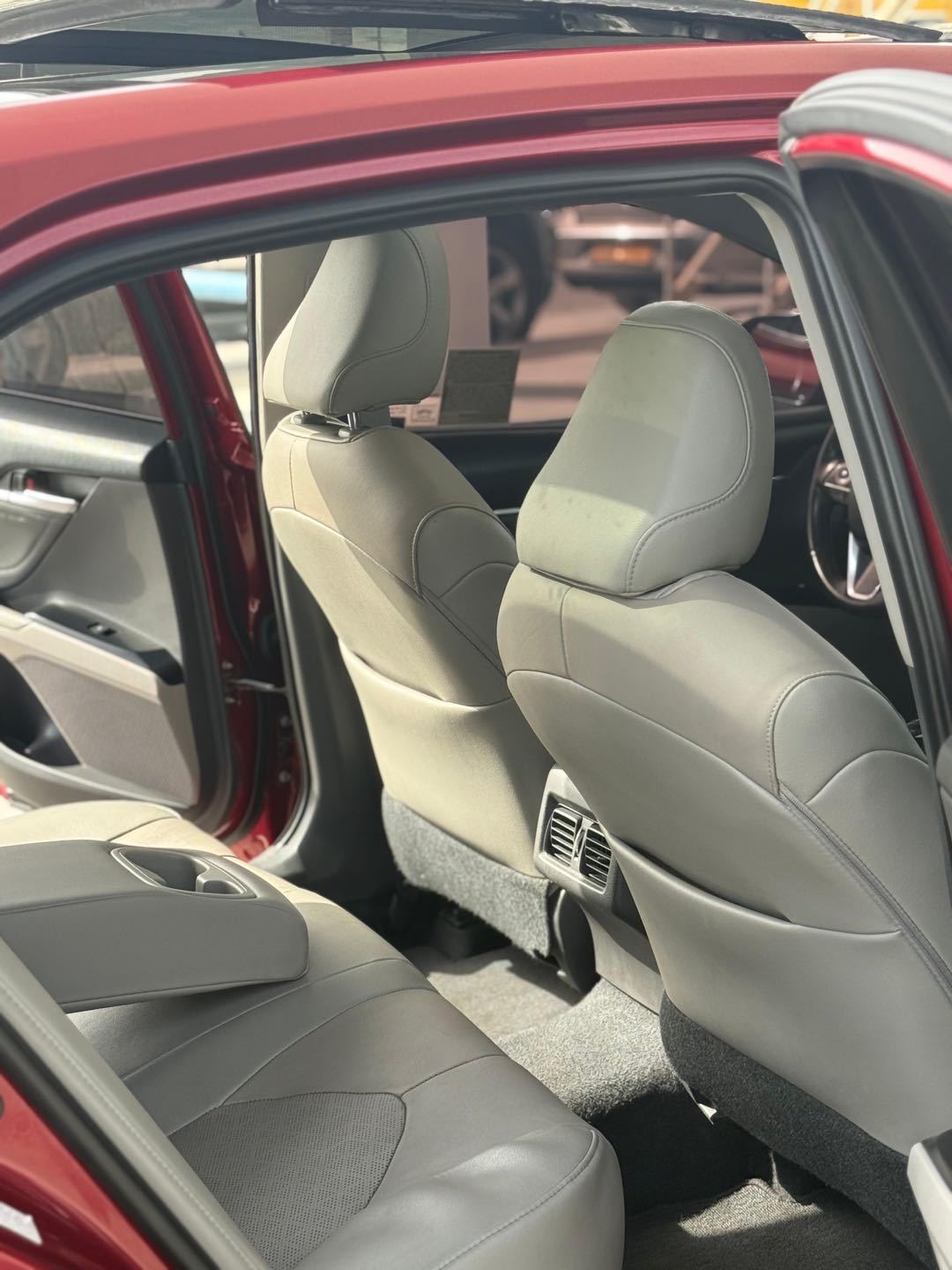 Car Image 2018 TOYOTA CAMRY XSE
