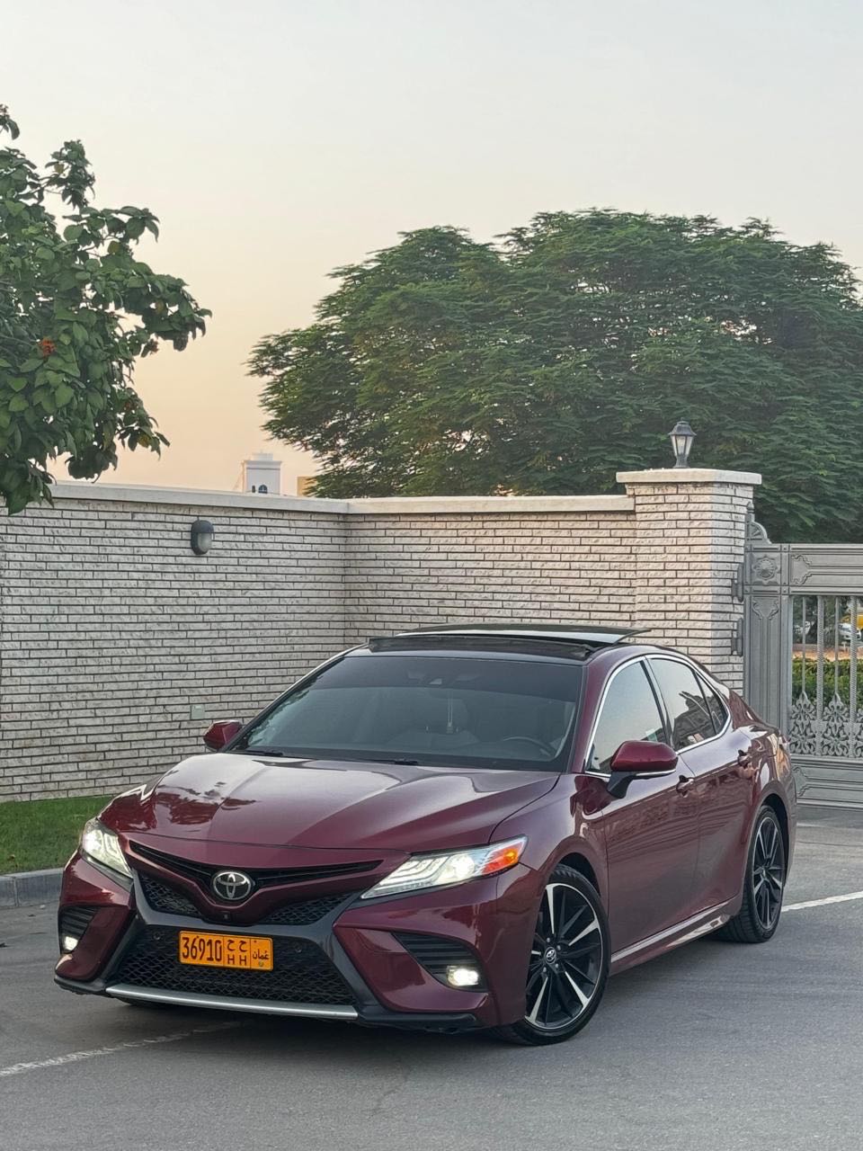 Car Image 2018 TOYOTA CAMRY XSE