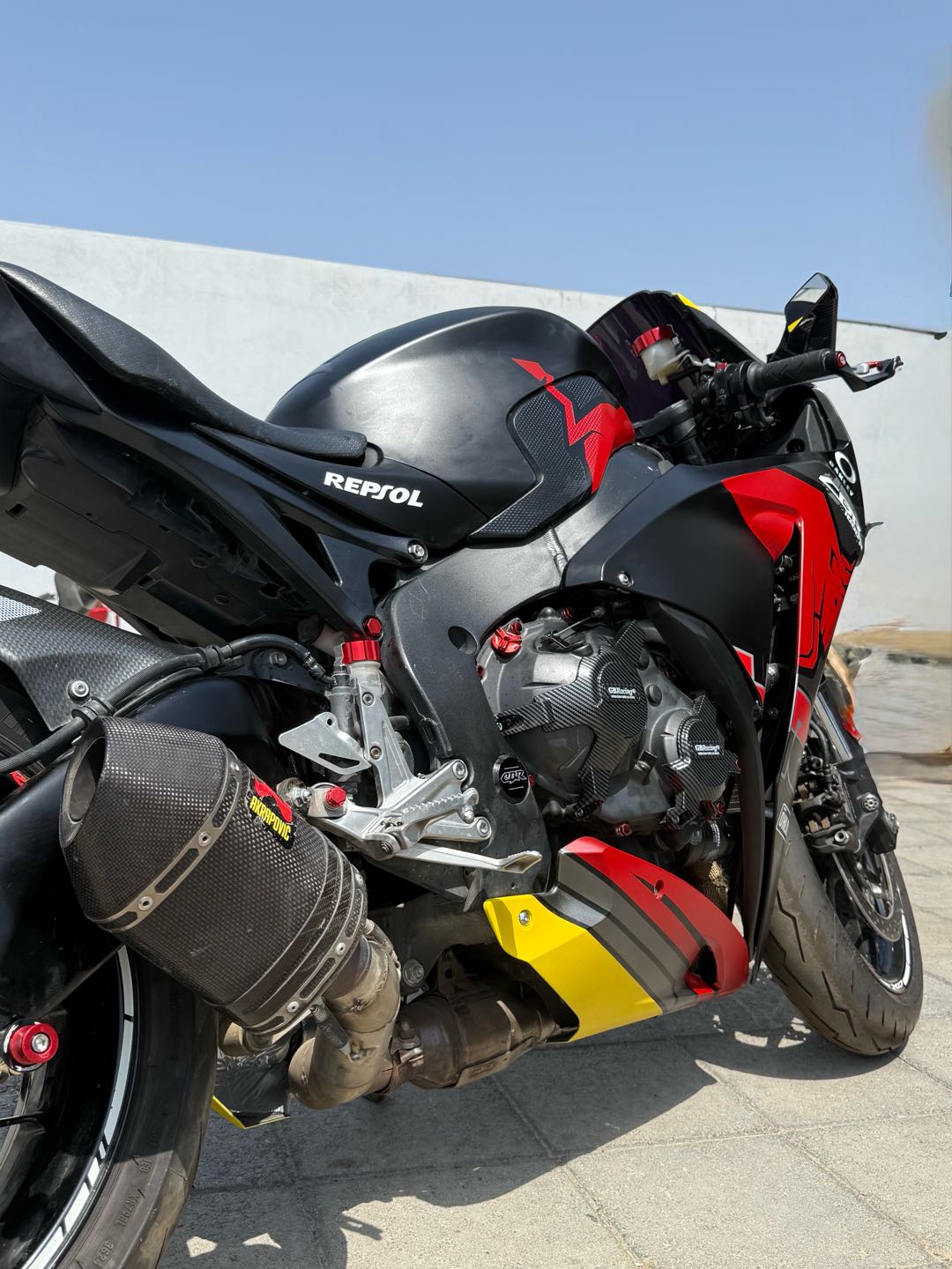 Car Image 2015 HONDA CBR 