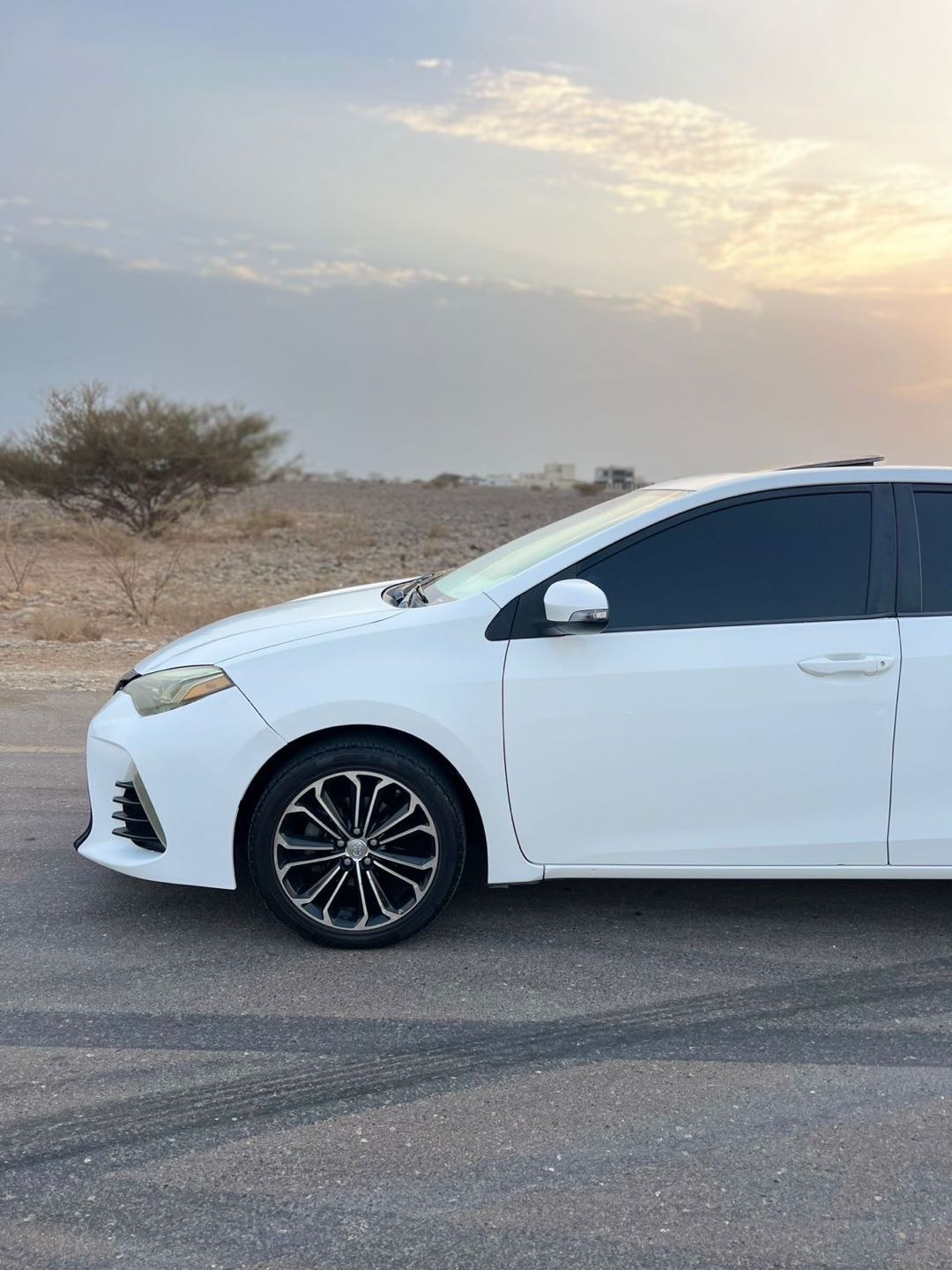 Car Image 2014 TOYOTA COROLLA S